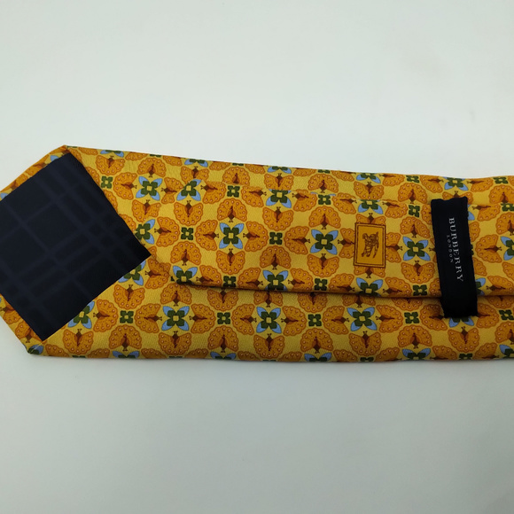 Burberry Men Tie - Picture 2 of 2
